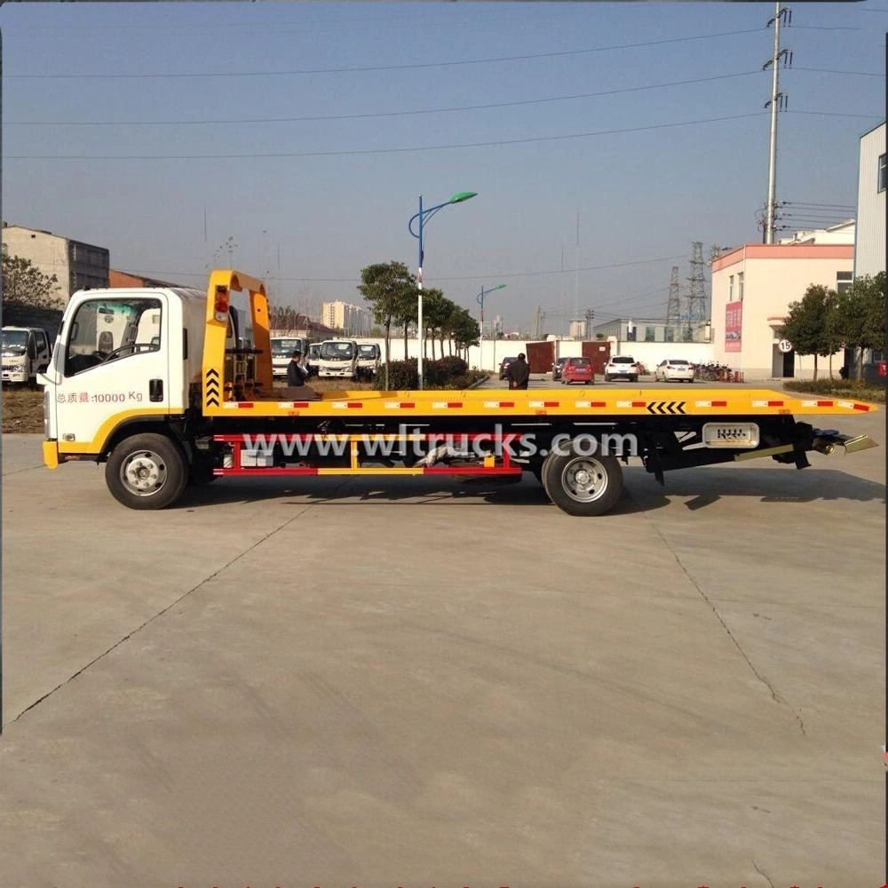 Full Landing Recovery Flatbed Wrecker Tow Truck
