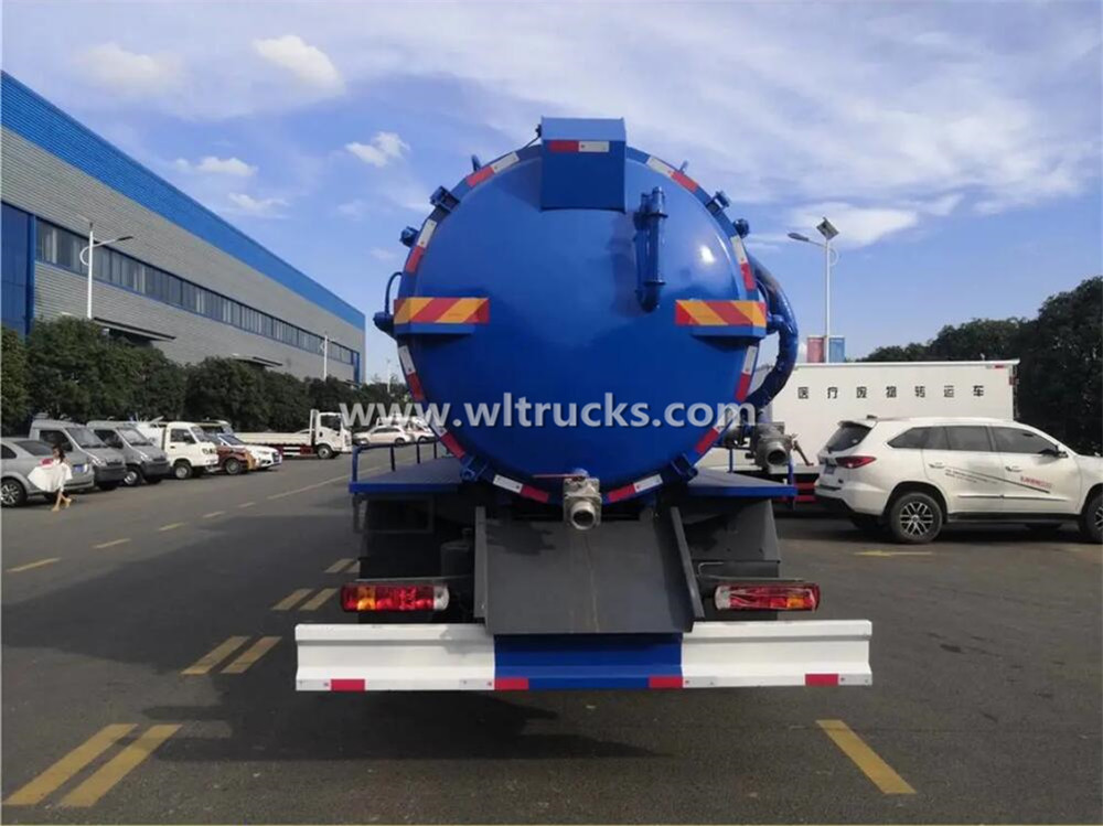 HOWO 15 ton Sewage Suction Truck