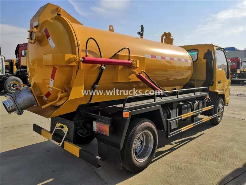 Isuzu 4 ton Septic Tanker Suction Truck