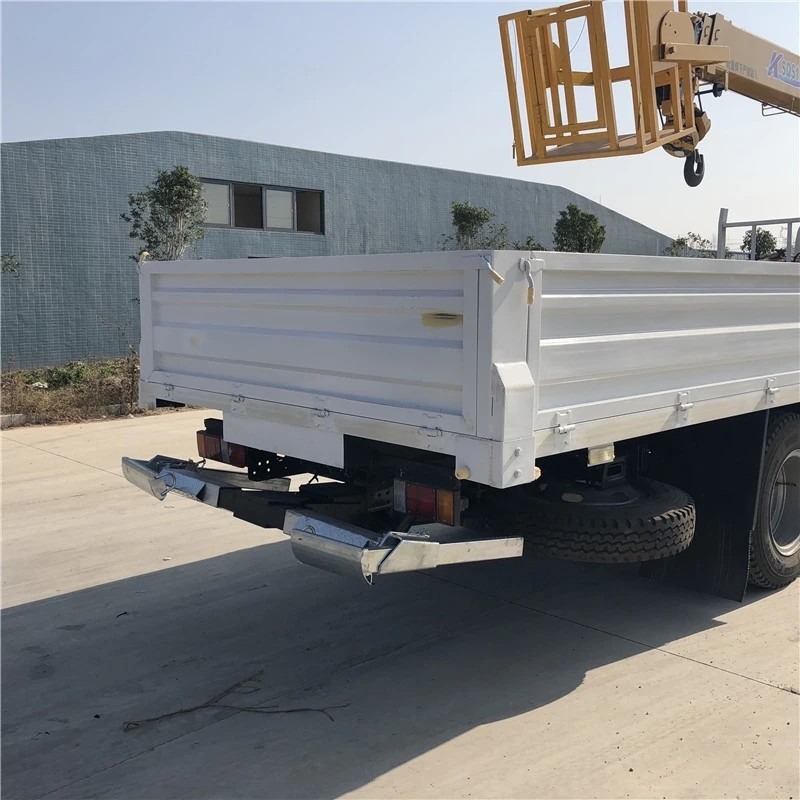 Isuzu 8 ton truck crane with rear Drag arm
