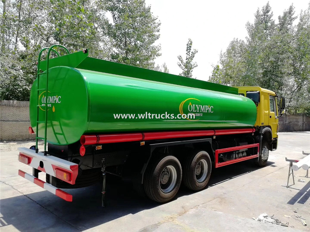 Sinotruk HOWO 20000L fuel Oil Transport Tanker Truck