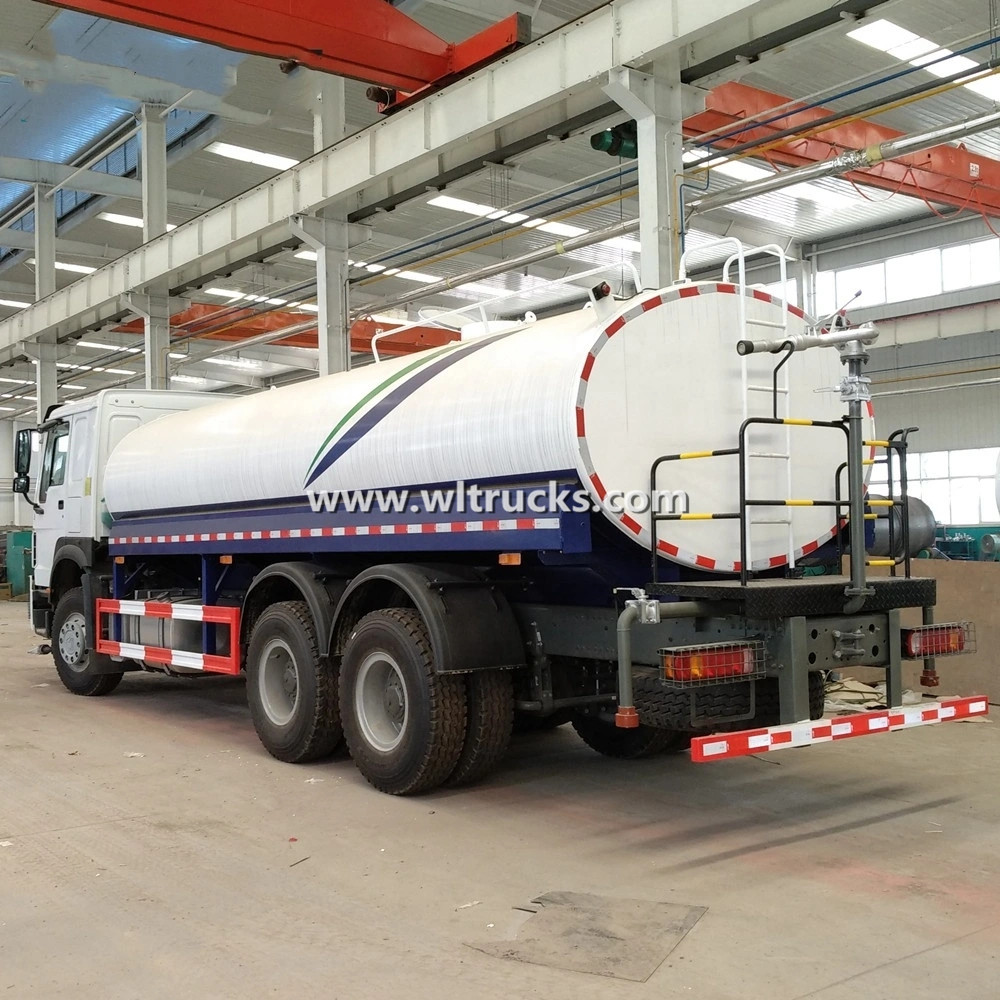 Sinotruk Howo 25000 liters Water Clean truck