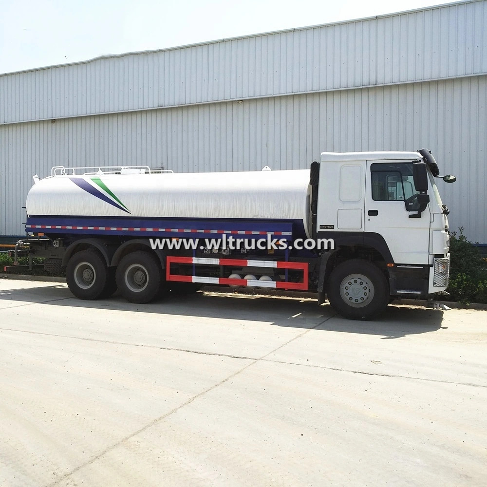 Sinotruk Howo 25000L Water Clean truck