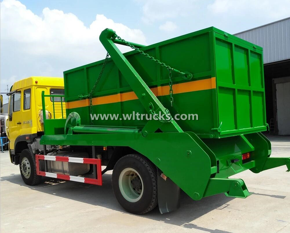 Swing Arm Garbage Truck