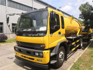 Vacuum Tank Truck