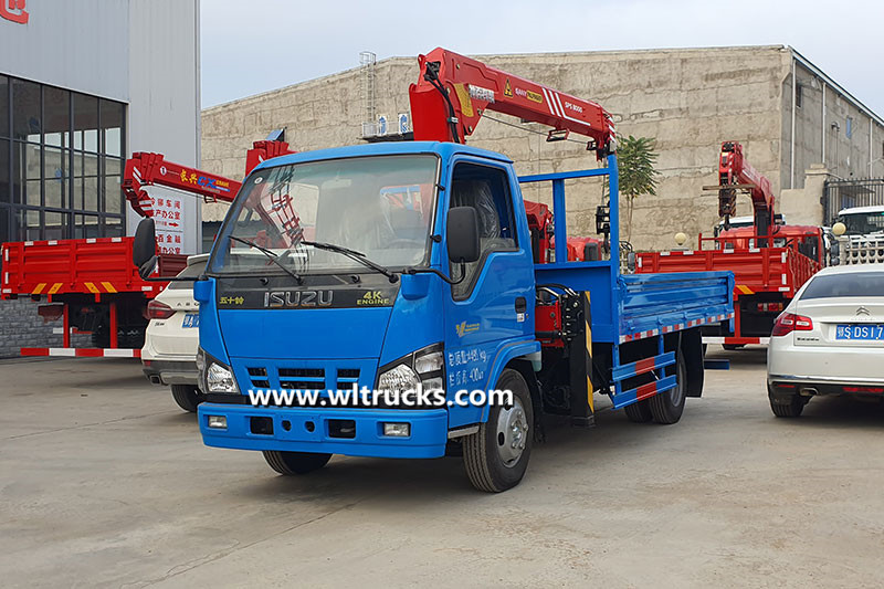 Isuzu truck mounted 3 ton Palfinger crane