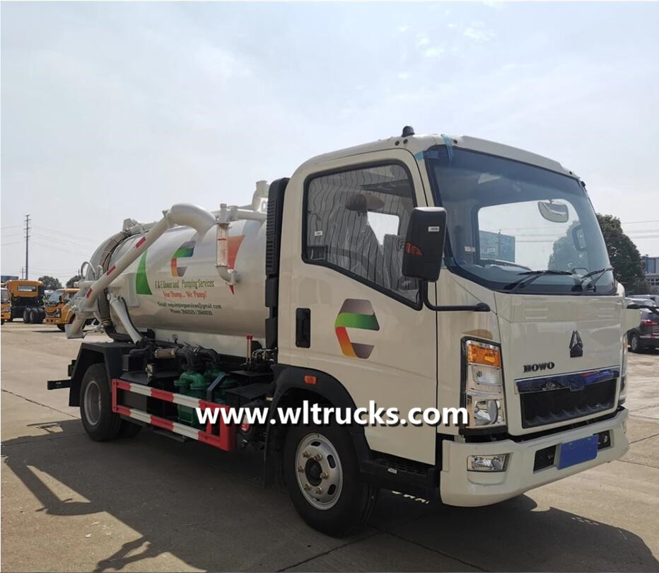 Sinotruk Howo 5 ton sewer vacuum sewage suction tanker truck