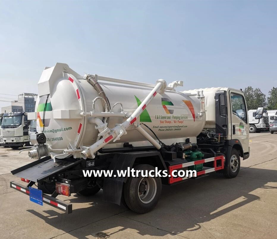 Sinotruk Howo 5000L sewer vacuum sewage suction tanker truck