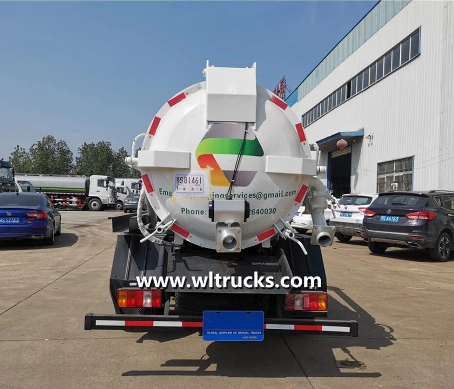 Sinotruk Howo 5cbm sewer vacuum sewage suction tanker truck