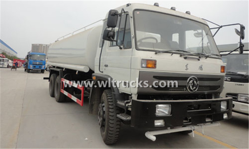 Dongfeng 6x4 water tank truck