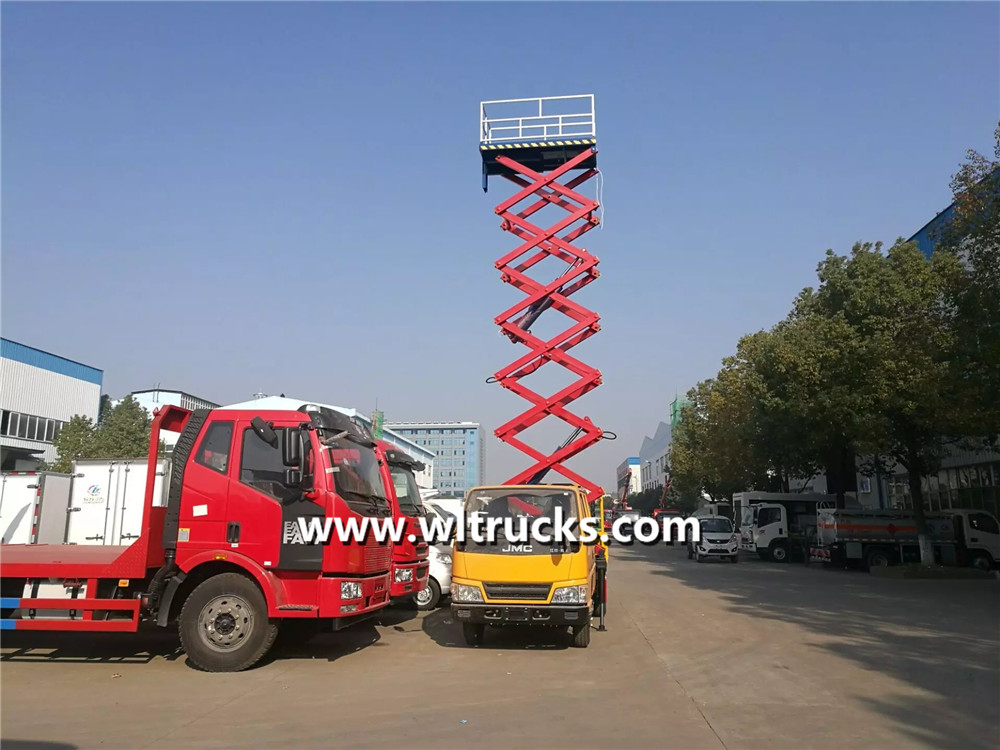 JMC Scissor aerial platform truck