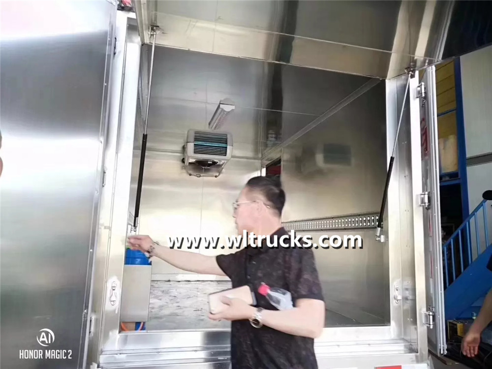Medical waste collection truck Disinfection system
