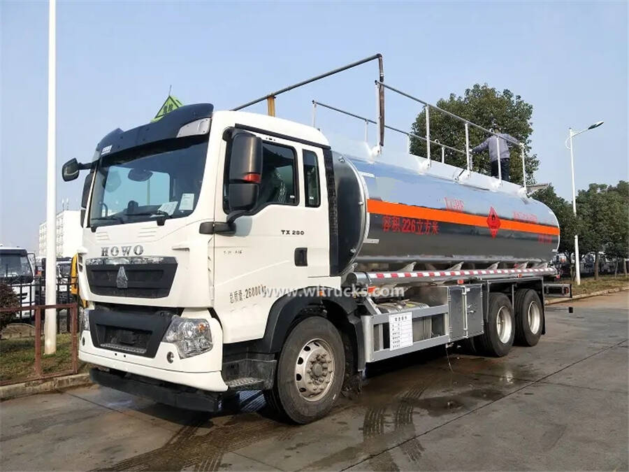 10 wheel HOWO 25000 liters aluminum alloy oil tank truck