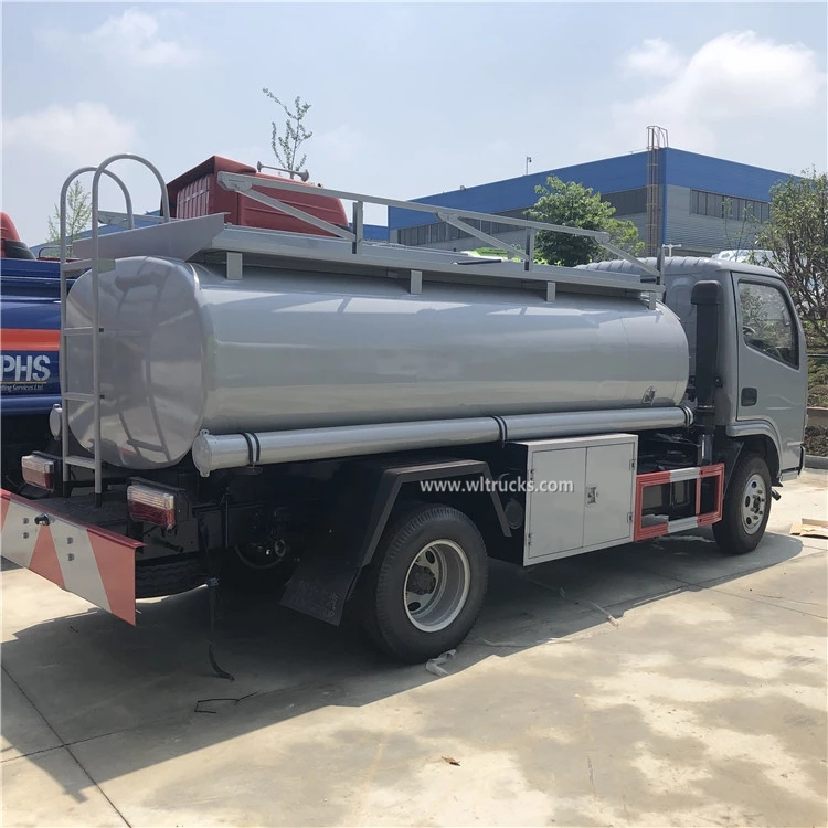 5000 liters refueling truck