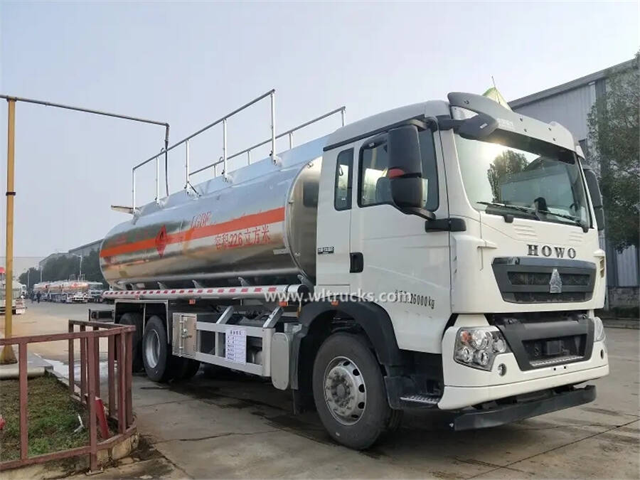 6X4 HOWO 25cbm aluminum alloy fuel tank truck