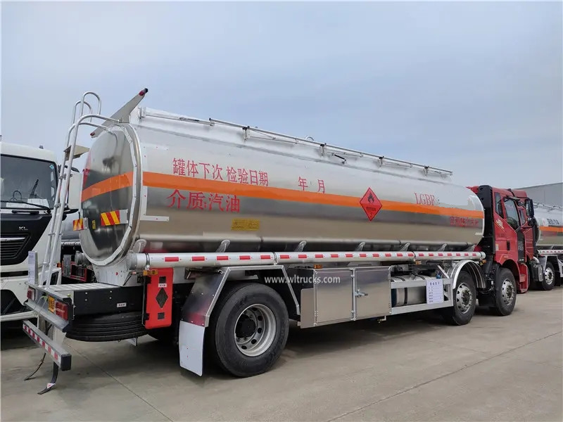 8 wheel FAW 25000 liters aluminium oil tank truck