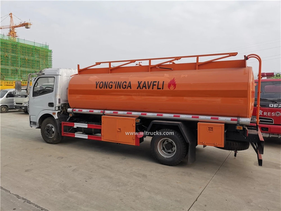 Dongfeng 10000 liters oil refueling truck