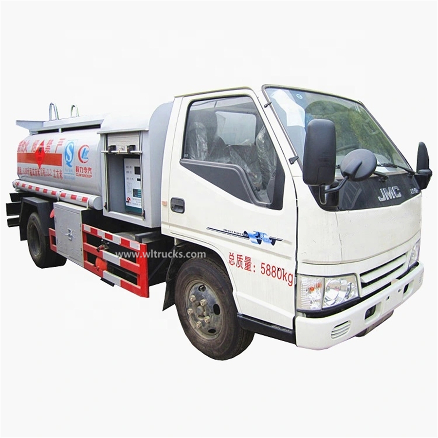 Euro III JMC 5000L fuel refueling tanker truck