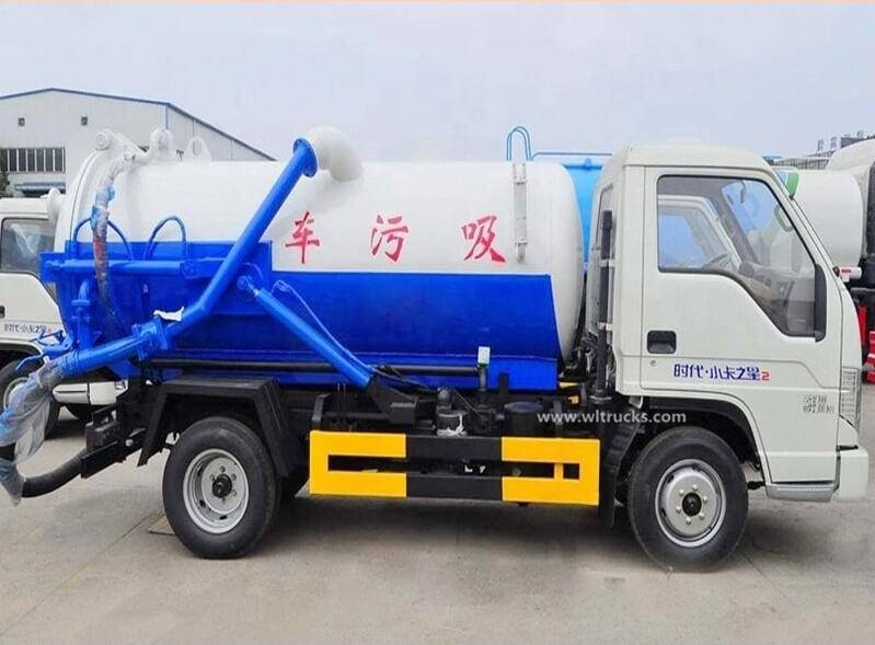 Forland 3000 liters sewage suction truck