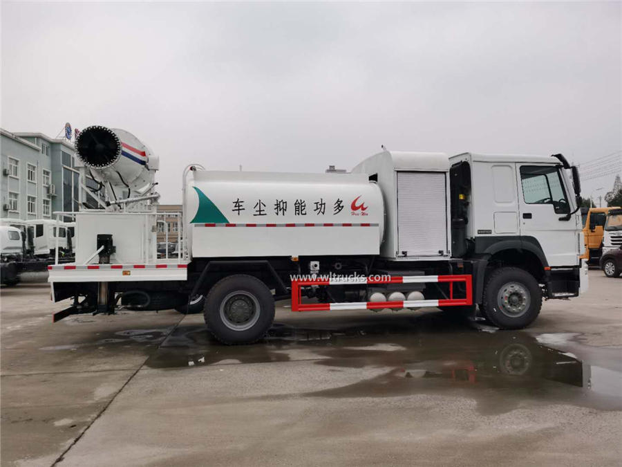 HOWO 12000L dust suppression truck