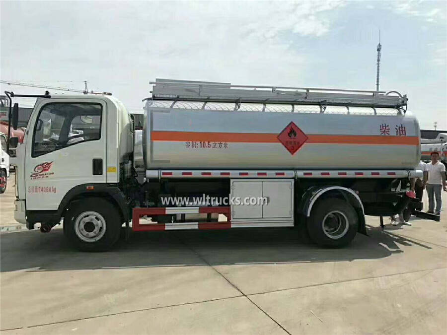 HOWO 15000 liters fuel refueling truck