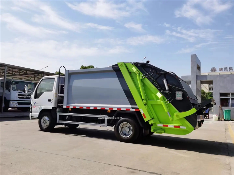 ISUZU 6 ton garbage compactor truck