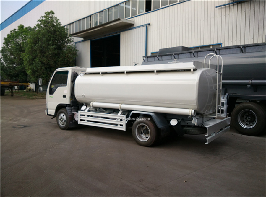 JAC 10000 liters oil gasoline refuelling truck