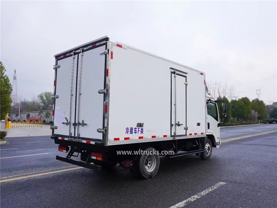 Shacman 5 ton refrigerated truck