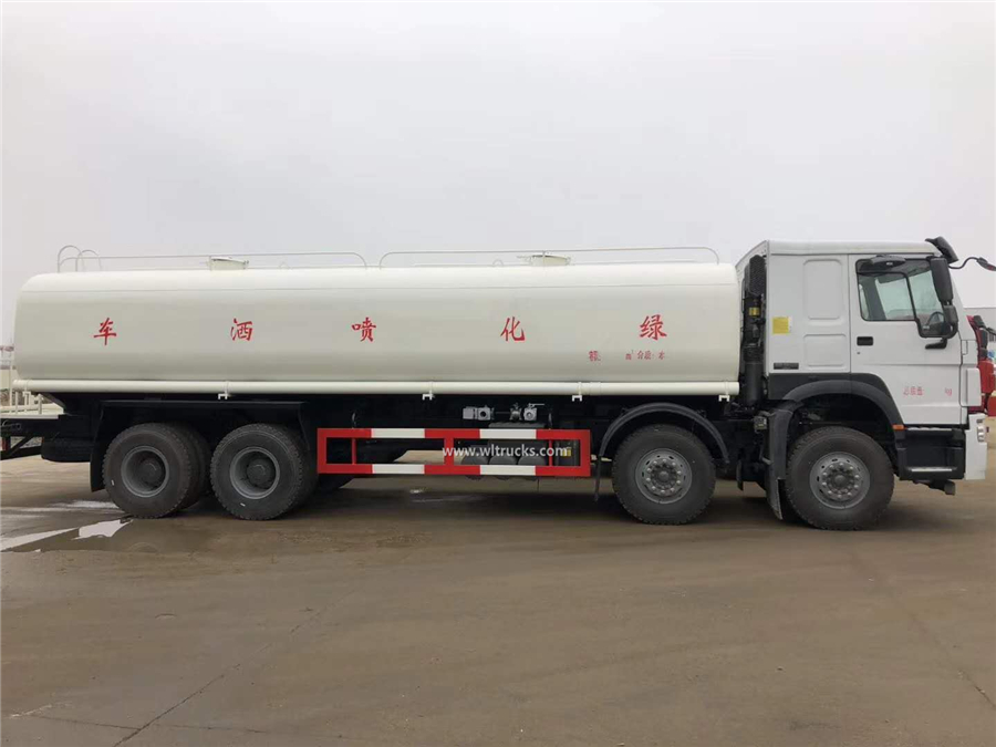 Sinotruk Howo water tanker truck