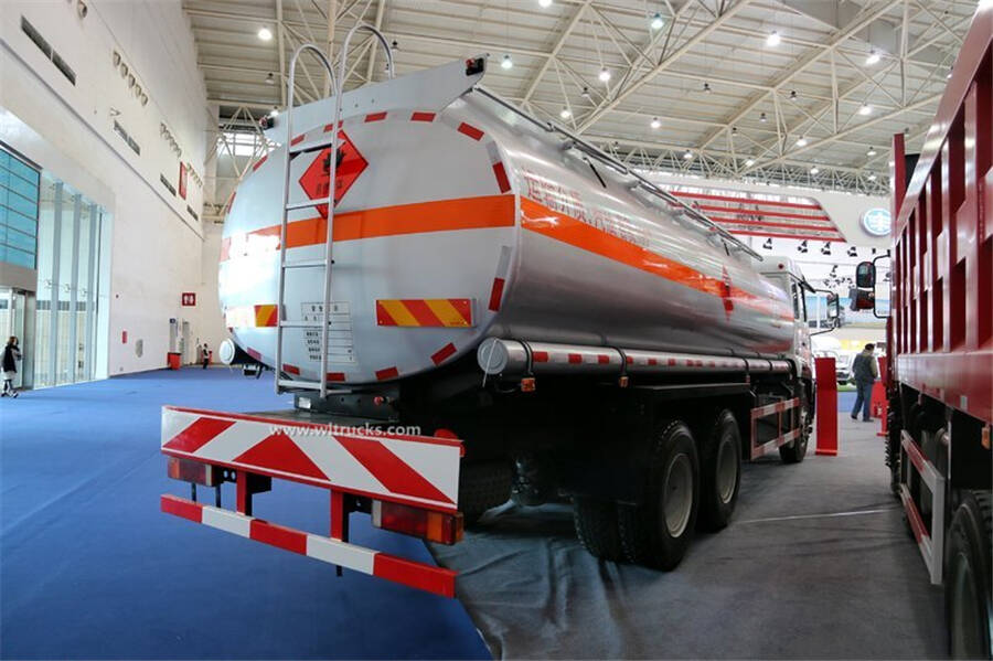 Sinotruk Steyr 15000 liters fuel tanker truck