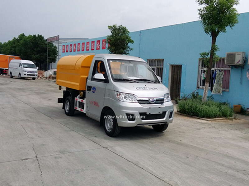 4 tire Chery Karry 3m3 hook arm lifting garbage truck