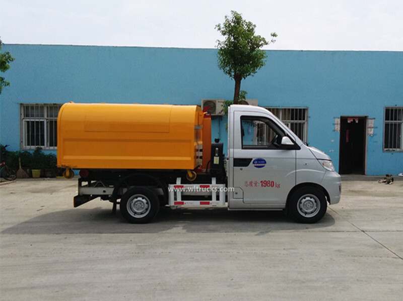 4 wheel Chery Karry 3cbm detachable container garbage truck