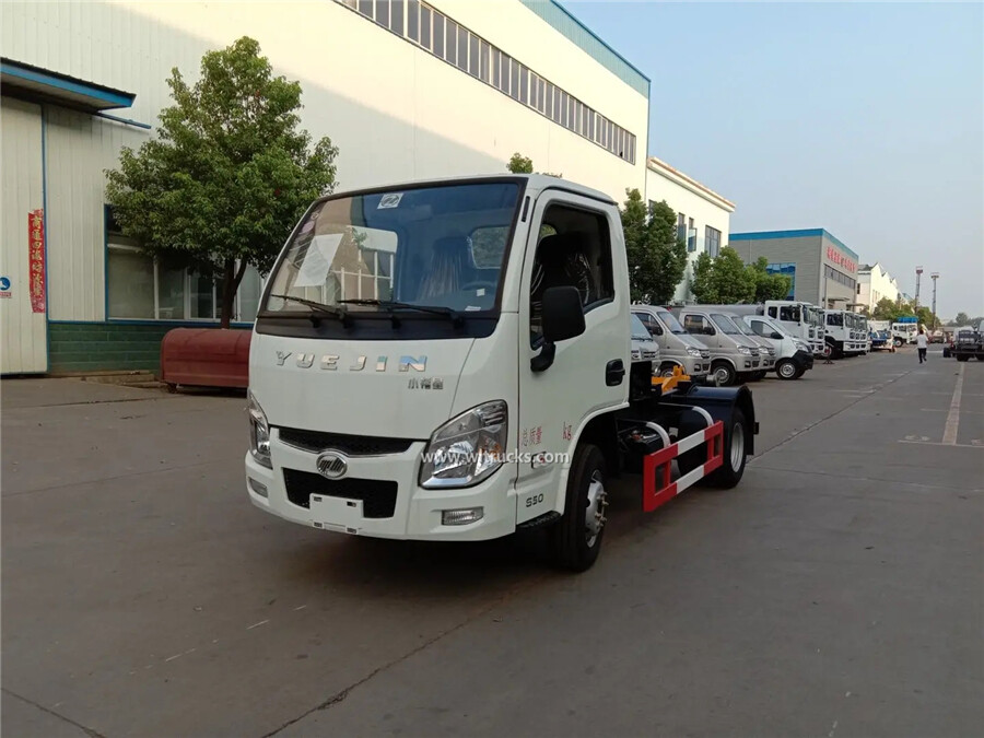 6 wheel Yuejin 3000L gasoline hook lift garbage truck