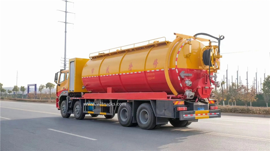 8x4 Sinotruk Howo 30000L sewage vacuum jetting truck