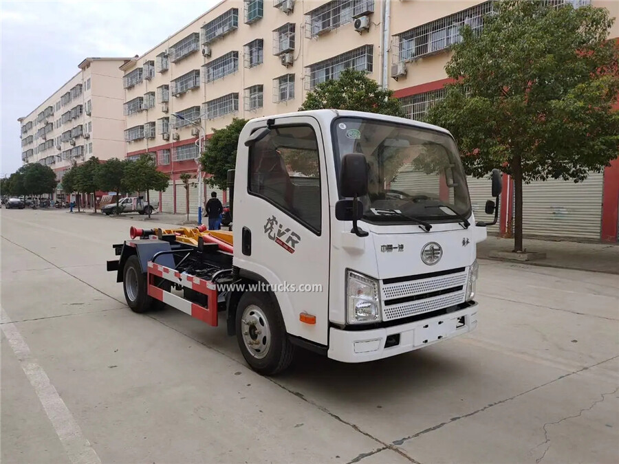 China FAW 5-6cbm detachable container garbage truck