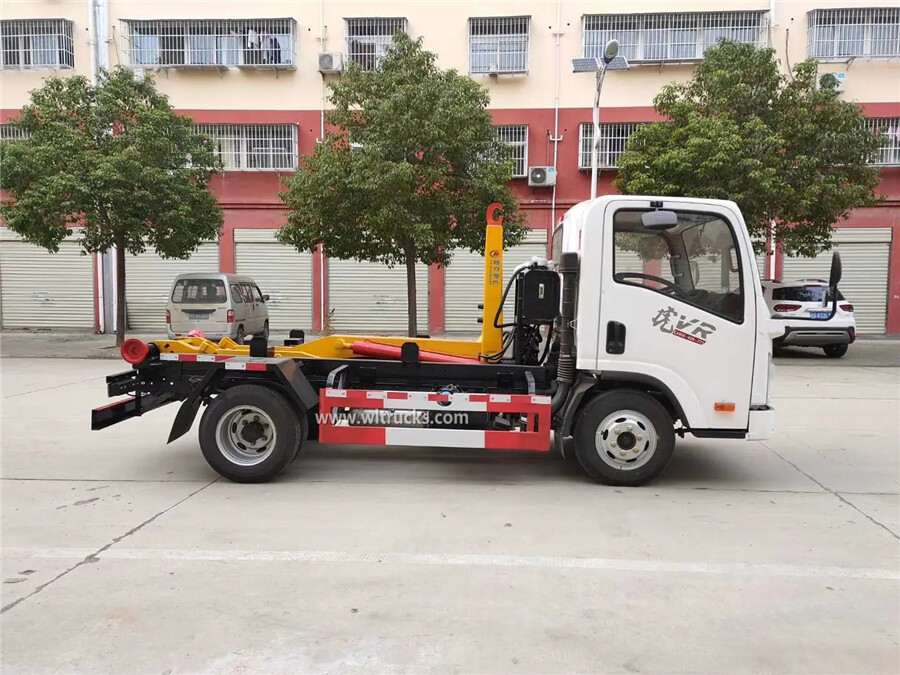 China FAW 5000L-6000L hook lift garbage truck