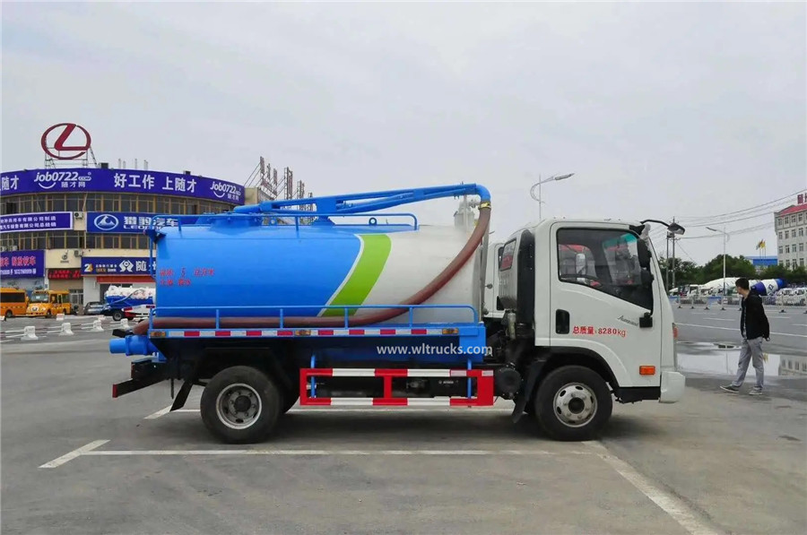 Dayun 6000L fecal suction truck