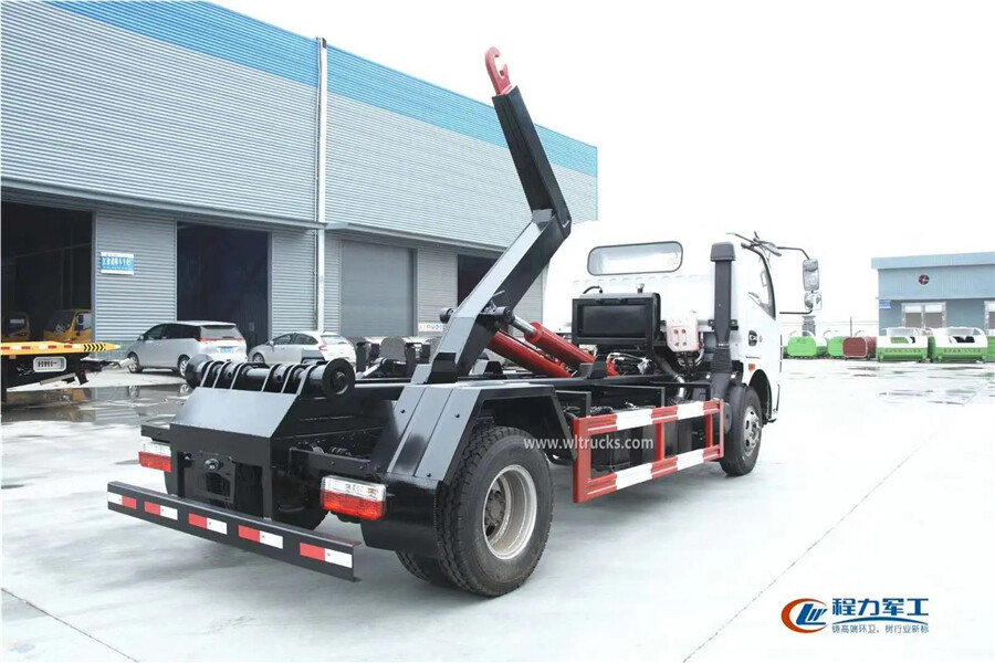 Dongfeng 6-8m3 detachable bulk container garbage truck