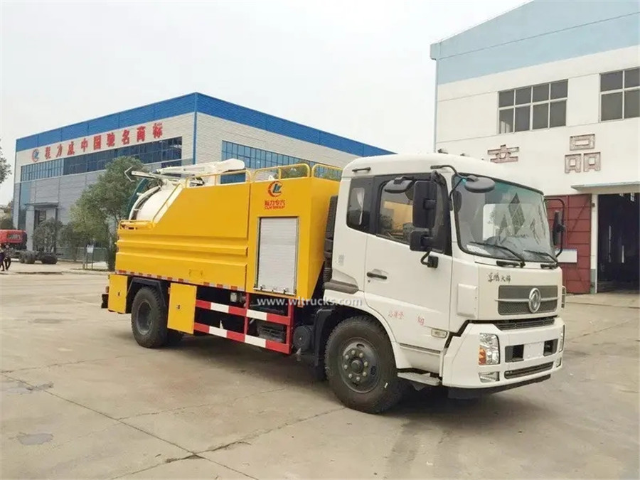 Dongfeng KR 12cbm toilet cleaner truck