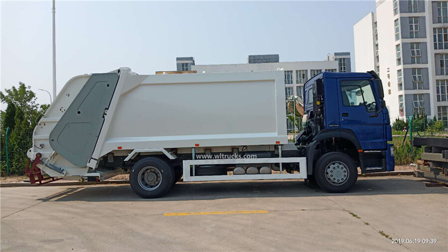 HOWO 12-14m3 compactor waste garbage truck