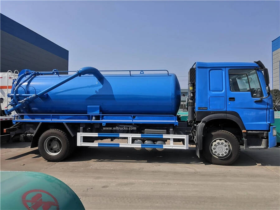 HOWO 12000 liters sewage suction truck