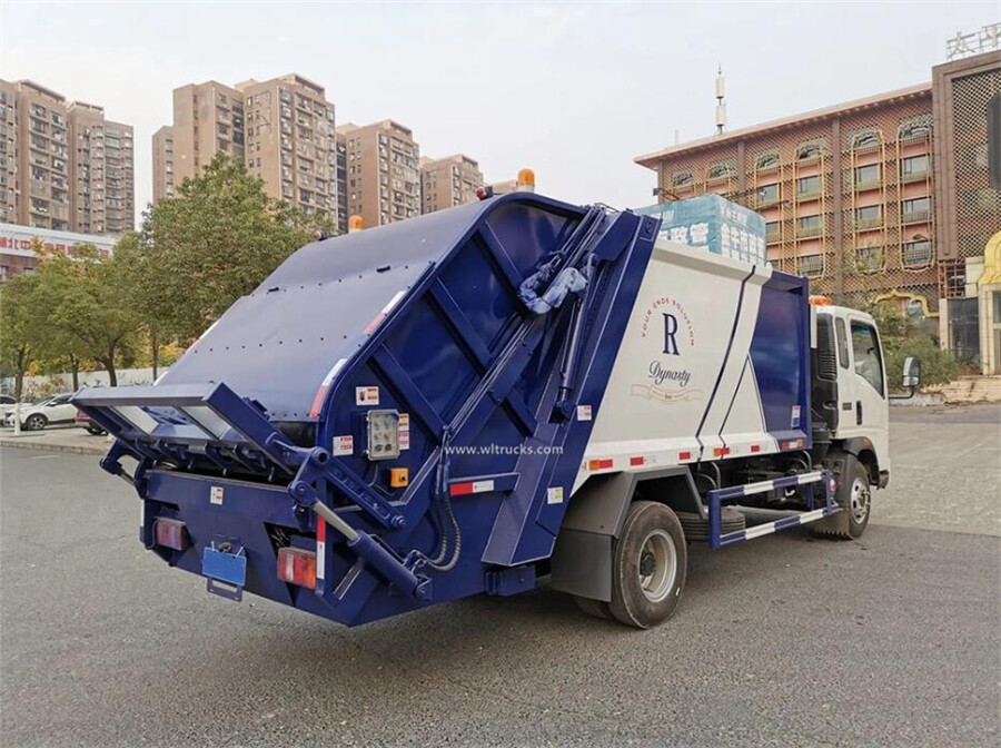 Howo 6 ton compactor refuse truck