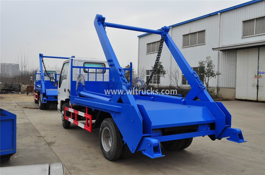 ISUZU 5000L swing arm container truck