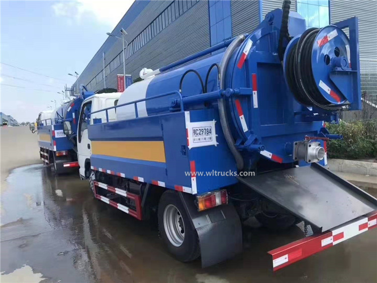ISUZU NHR 5000 liters jet vacuum truck