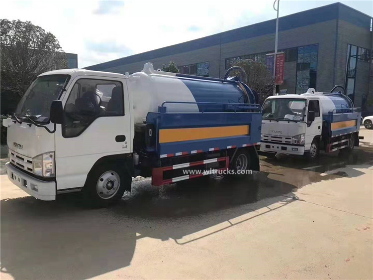 ISUZU NHR 5000 liters sewage vacuum jetting truck