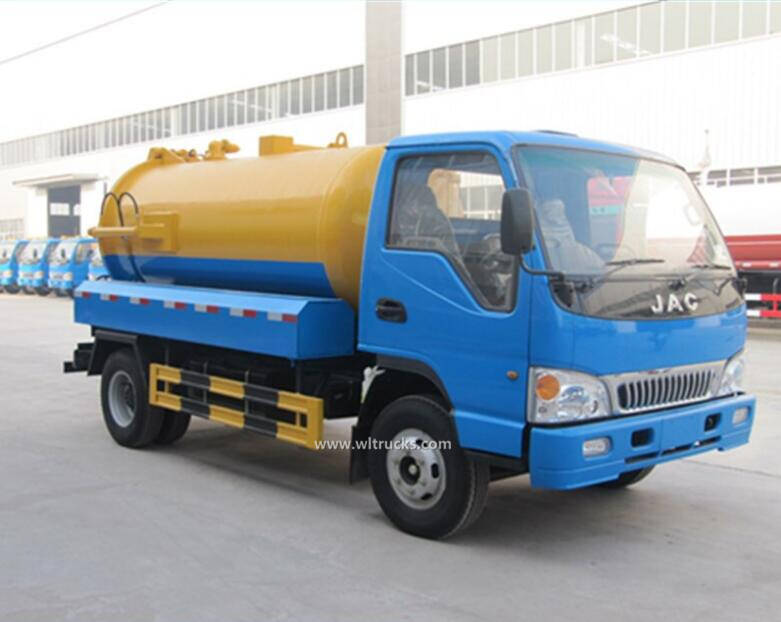 JAC 5000L vacuum sewer truck
