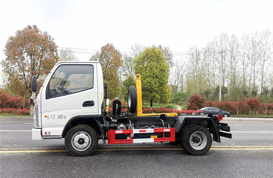 KAMA 4m3 hook arm lifting garbage truck