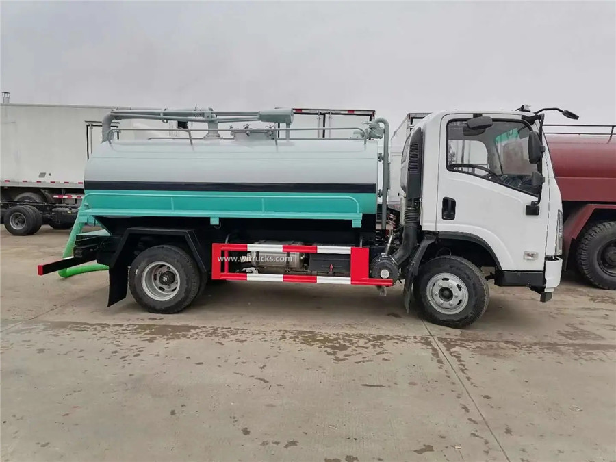 Shacman 5000 liters fecal suction truck