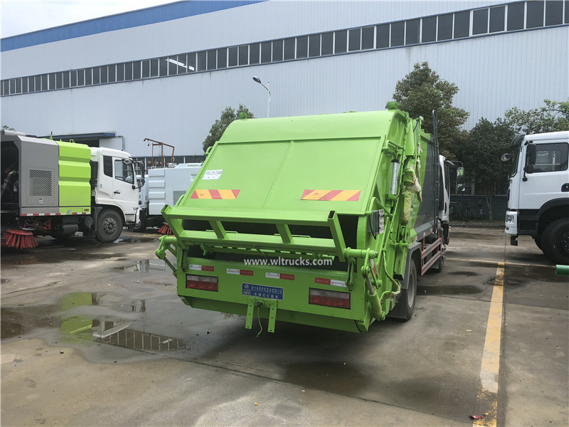 Shacman 6 ton waste truck compactor