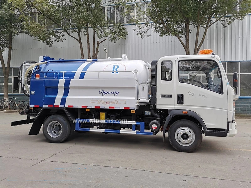 Sinotruk Howo 5000 liters sewage vacuum jetting truck
